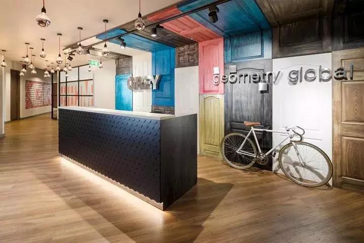 辦公室裝修設計 為什么有的客戶用強化地板？